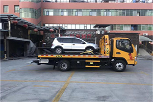 漳浦汽车紧急补胎换胎救援